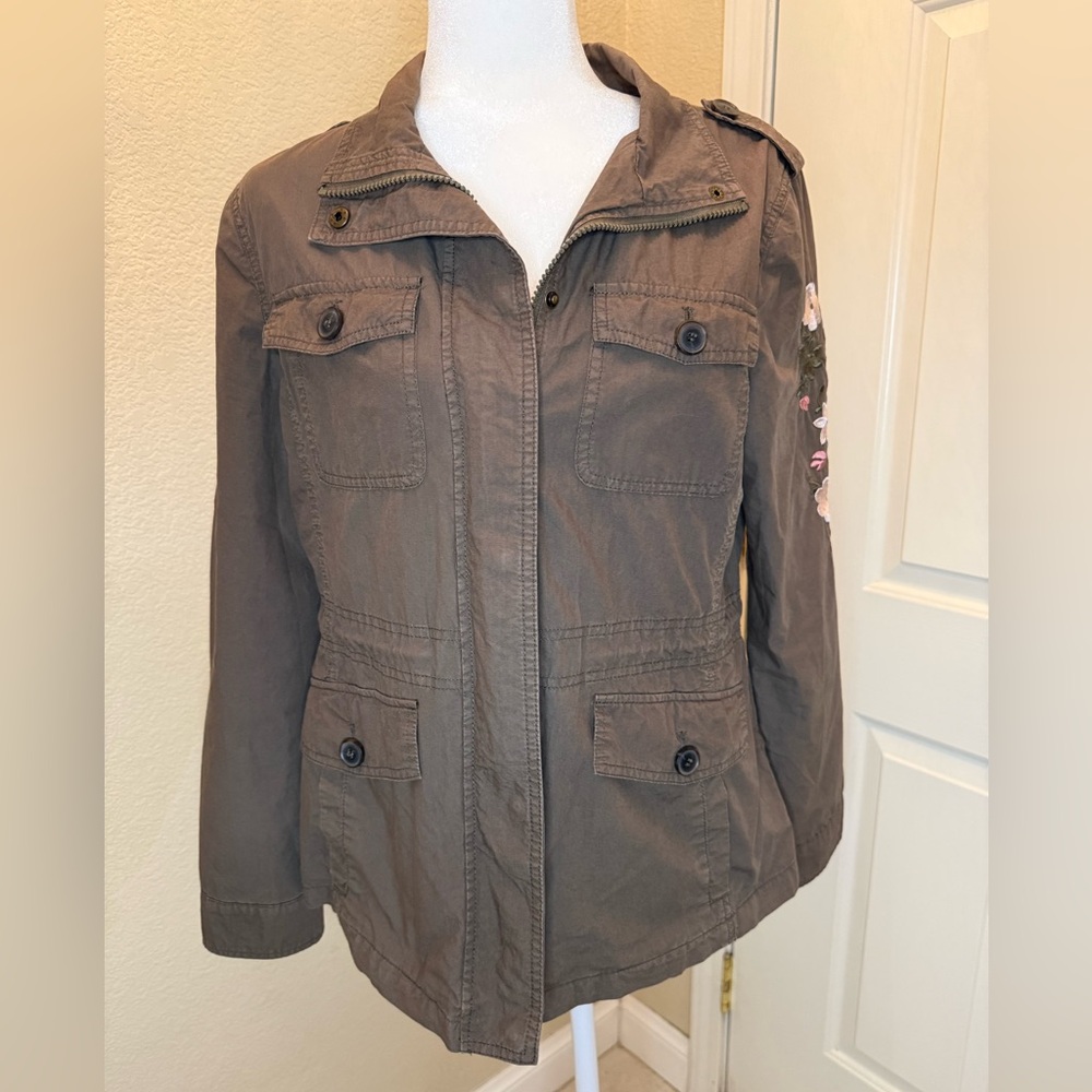 Bass Women's Utility Jacket in Brown with Floral Detail